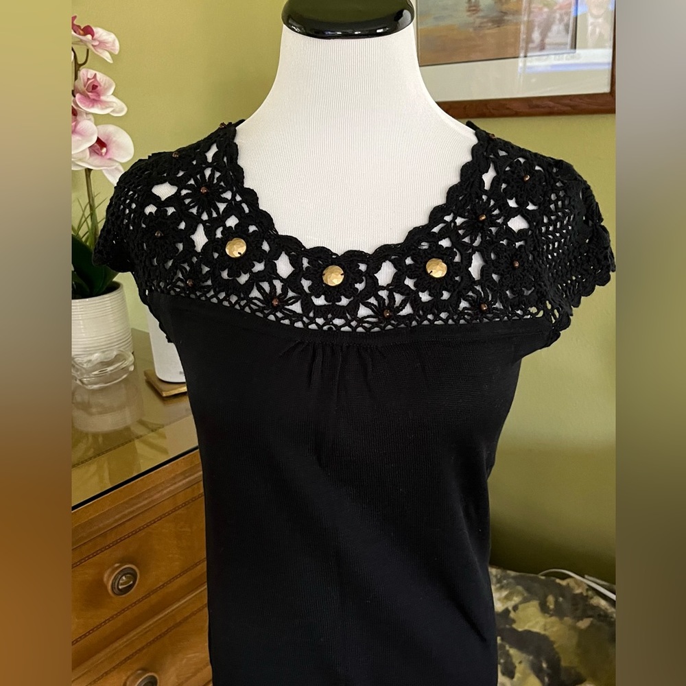 Joseph A…Crochet and Knit Sweater..NWT